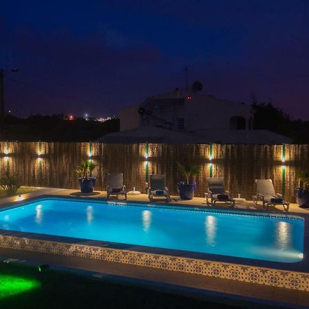 Villa Yvonne,Private Pool,Private Parking 1,7 Km From The Beatch Albufeira Exteriér fotografie