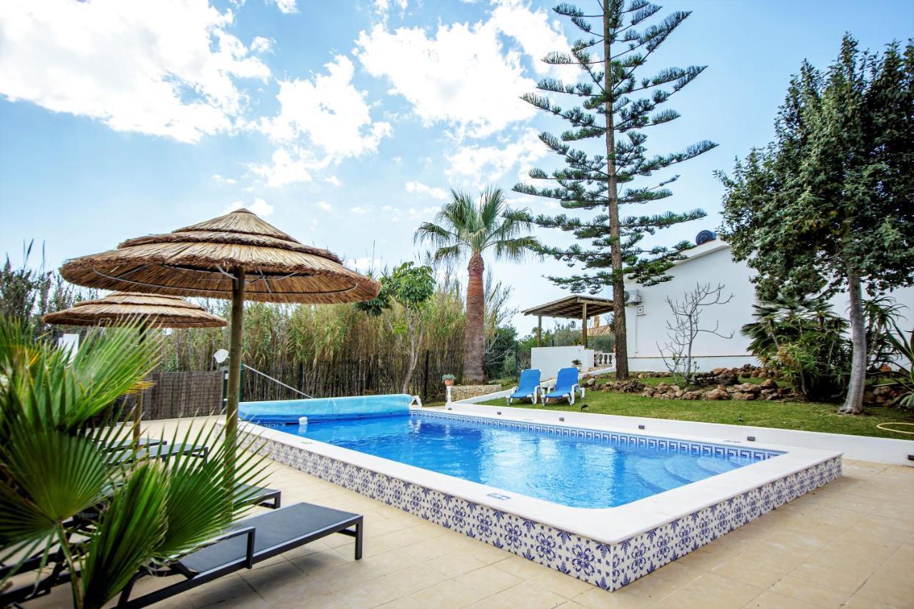 Villa Yvonne,Private Pool,Private Parking 1,7 Km From The Beatch Albufeira Exteriér fotografie