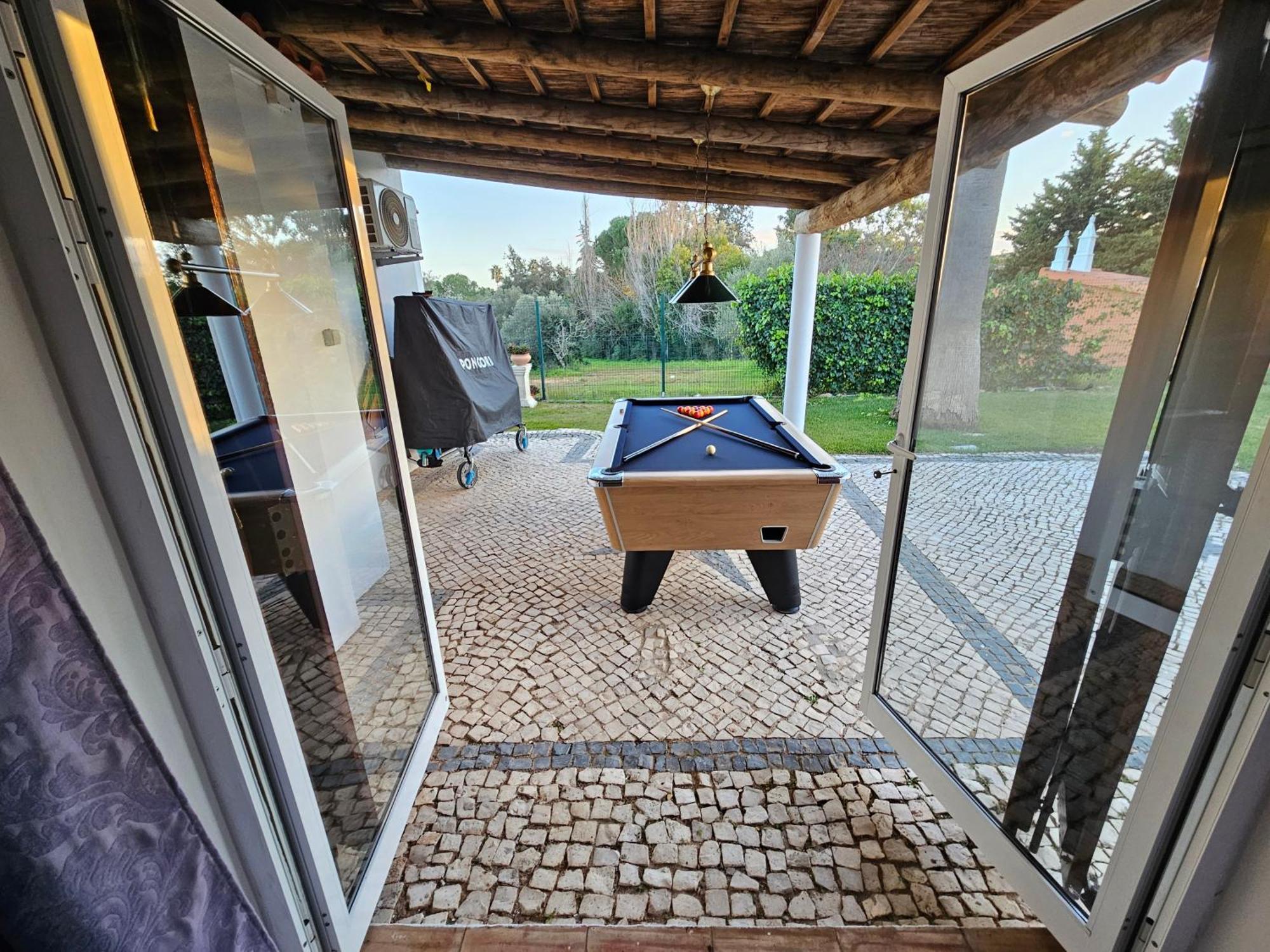 Villa Yvonne,Private Pool,Private Parking 1,7 Km From The Beatch Albufeira Exteriér fotografie
