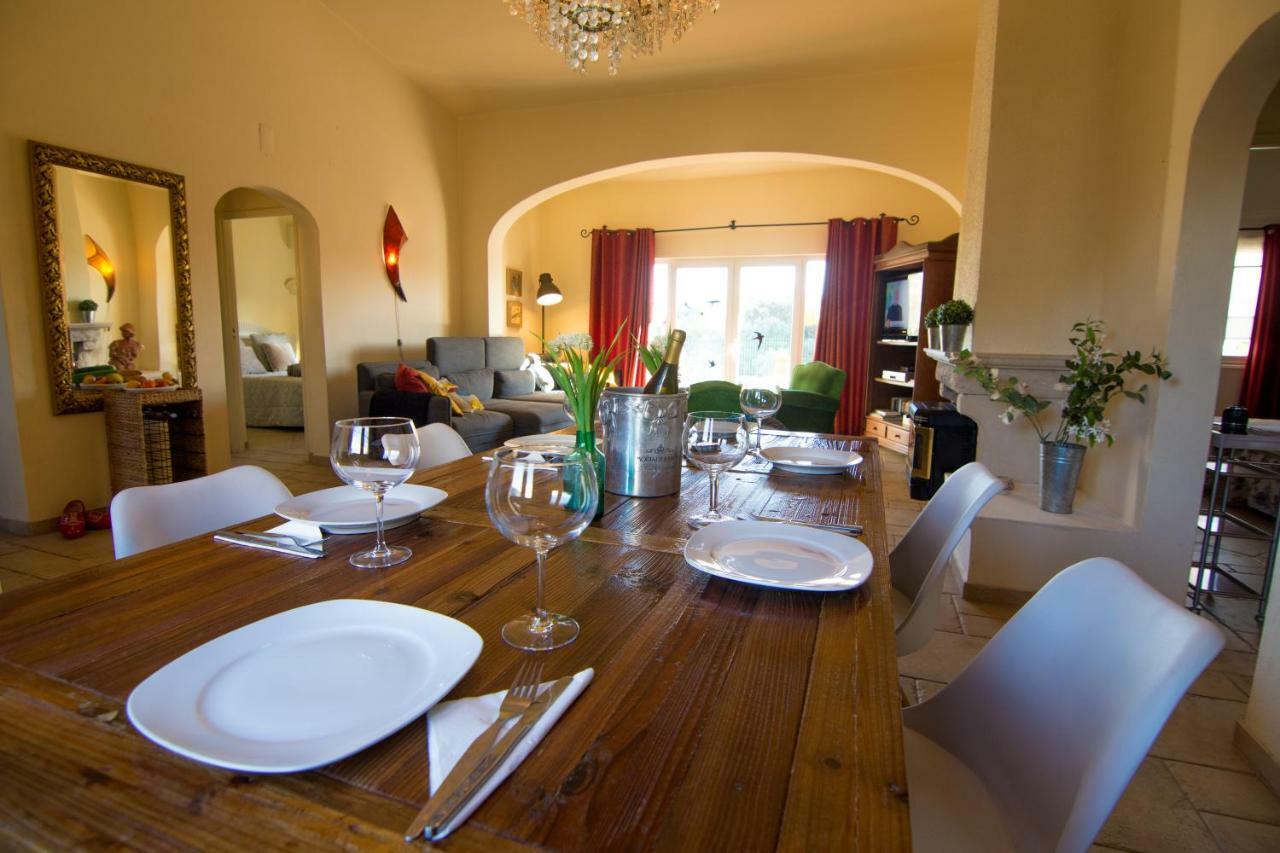 Villa Yvonne,Private Pool,Private Parking 1,7 Km From The Beatch Albufeira Exteriér fotografie